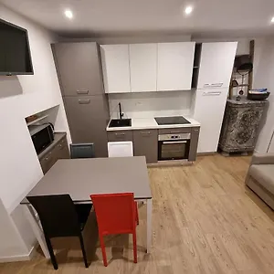  Apartment La Pigna