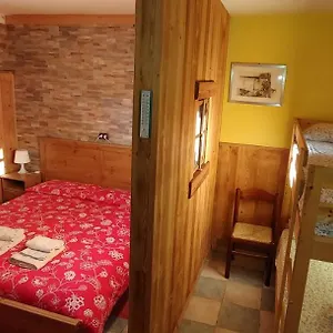 Cav Rondinella Bed & Breakfast